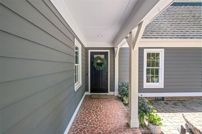 Building Photo - 2544 Ainsdale Rd