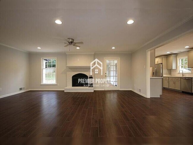 Foto del edificio - 1762 Bekah Rd