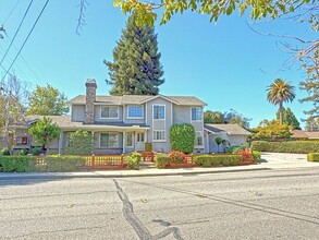 Building Photo - 11257 Bubb Rd