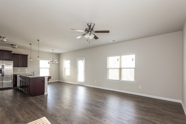 Foto del edificio - 11634 Oak St