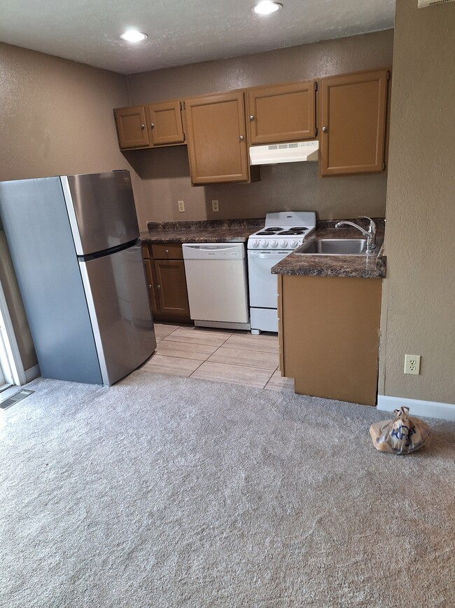 Another of a kitchen. - 9608 S Bay Pointe Ct