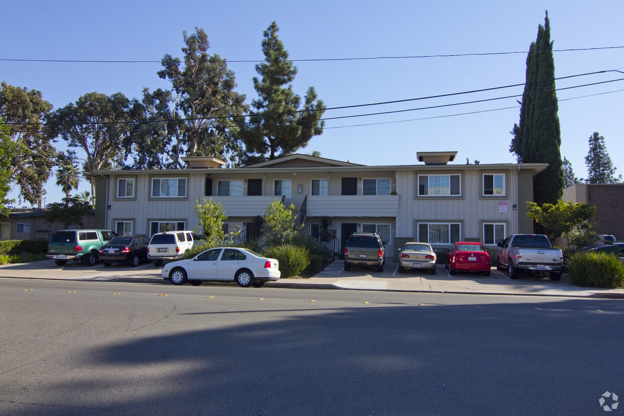 Primary Photo - Park Apartments