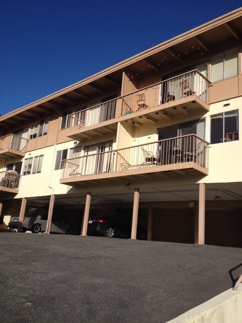 Foto del edificio - 93 Monte Vista Dr
