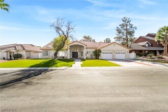 Building Photo - 4440 Newell Dr