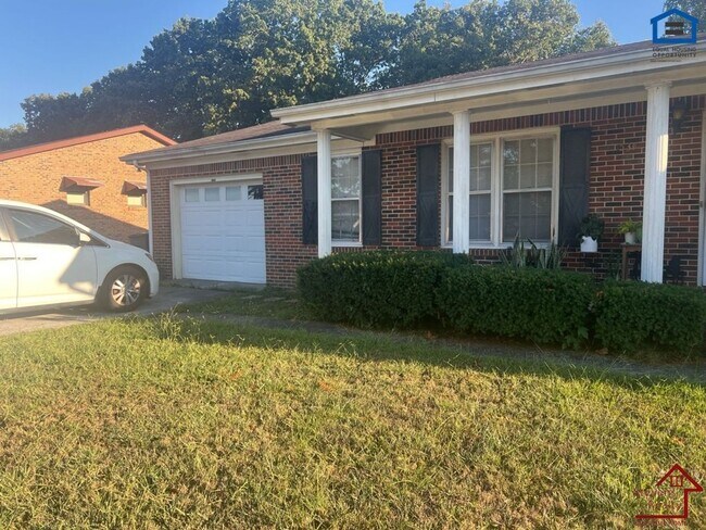 Building Photo - 1535 Bilbrey Park Dr