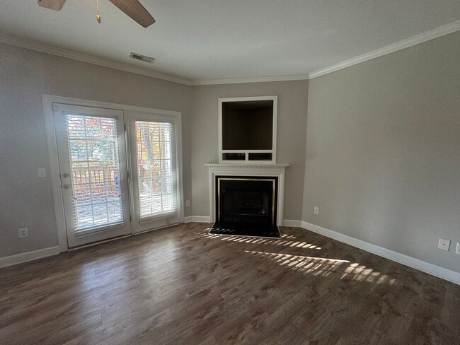 Building Photo - *Move In Special* 2 Bed | 2.5 Bath Raleigh...