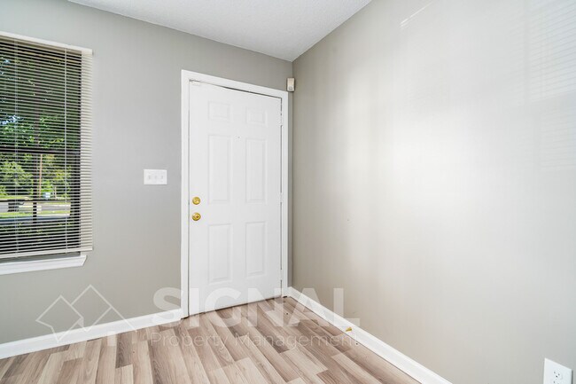 Building Photo - 1254 Magnolia Pl