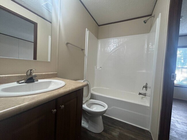 Foto del edificio - 2607 Thornbury Ln