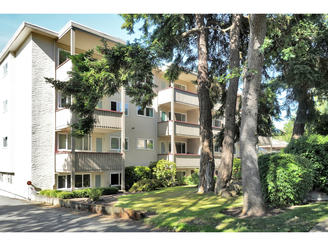Green Acre Apartments Apartments 1224 Balmoral Rd Victoria, BC