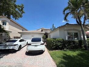 Building Photo - 10900 NW 72nd St