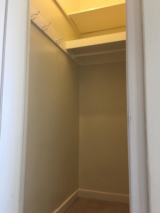 Building Photo - 1 bedroom in San Francisco CA 94108