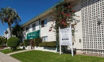 Foto principal - 26004 Narbonne Ave