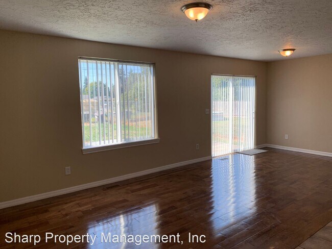 Building Photo - 3 br, 2.5 bath House - 307 Baltimore St