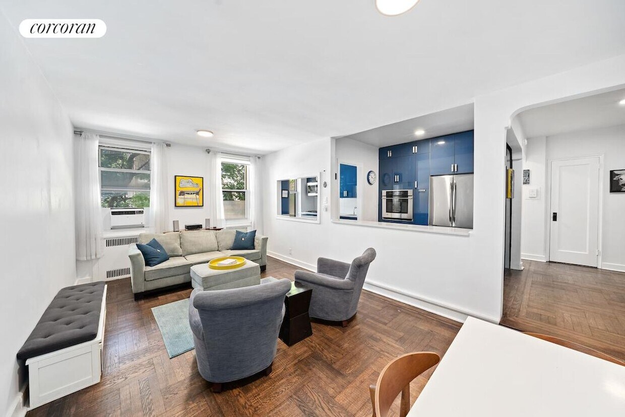 Foto principal - 49 W 96th St