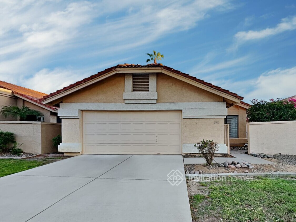 Primary Photo - 943 W Barbados Dr