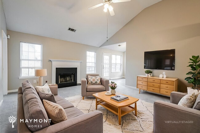 Building Photo - 1045 Meadow Glen Cir