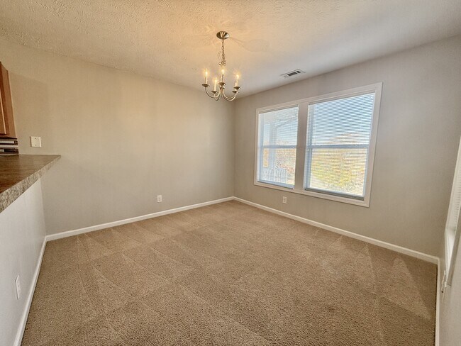 Foto del edificio - 1006 Brookhollow Dr