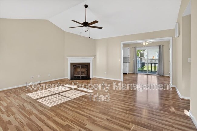 Foto del edificio - 3100 Brookrun Dr