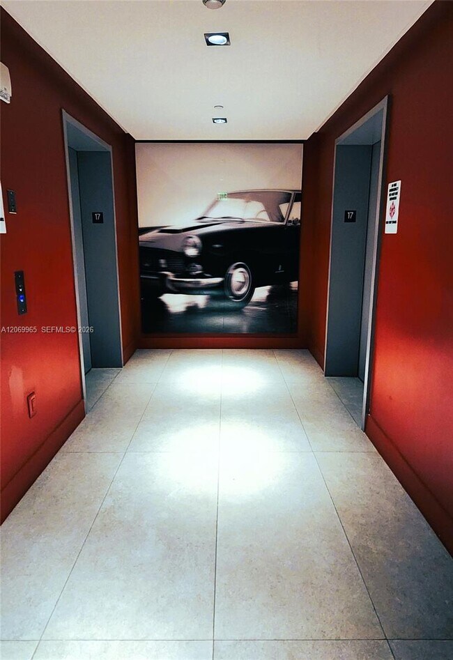 Foto del edificio - 1100 S Miami Ave