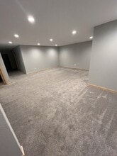 Building Photo - 122 Cathy Jean Ct