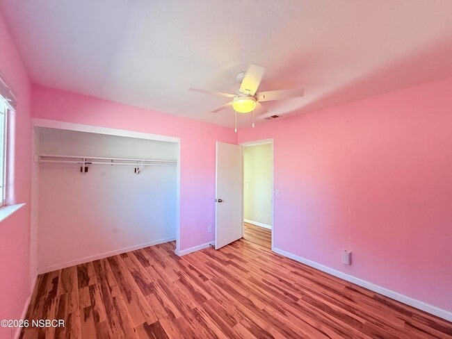 Building Photo - 4031 Hillview Rd