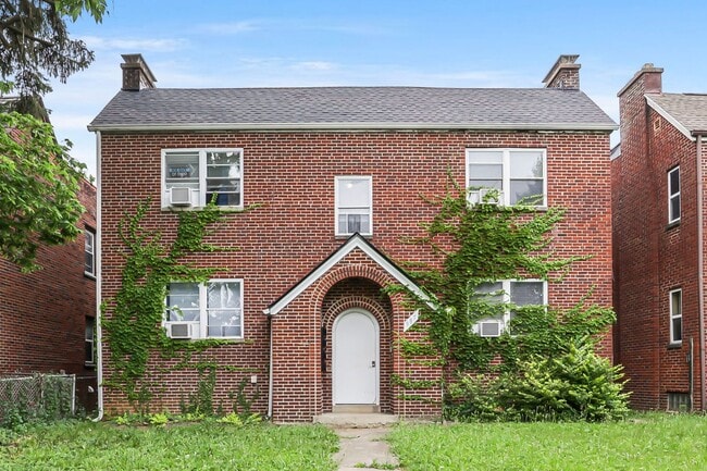 Building Photo - 987 Lilley Ave