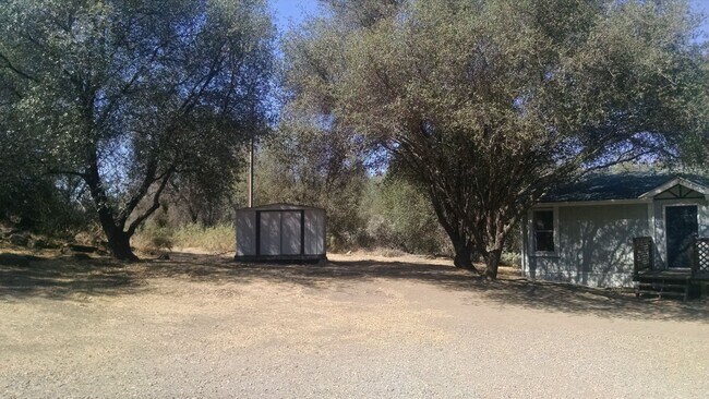 Foto del edificio - Larger 3/2 Manufactured home-Private-Marip...