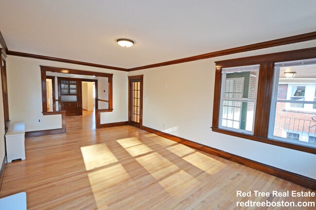 Building Photo - 89 Colborne Rd