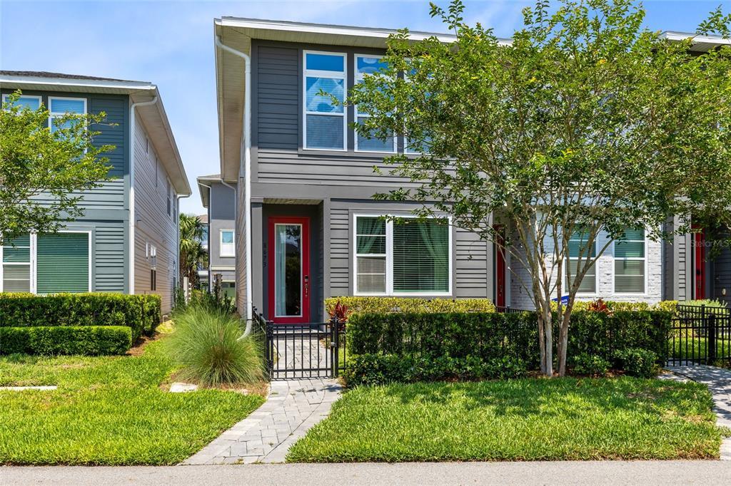 Foto principal - 8673 Tavistock Lakes Blvd
