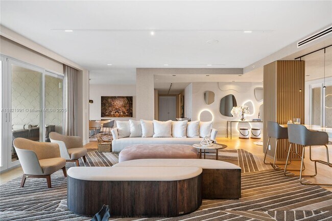 Foto del edificio - 5242 Fisher Island Dr