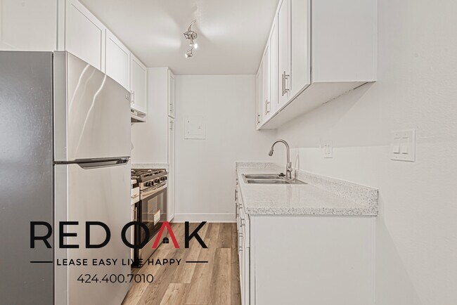 Foto del edificio - 13325 Heacock St