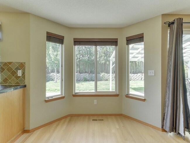 Foto del edificio - 16067 SW Dewberry Ln