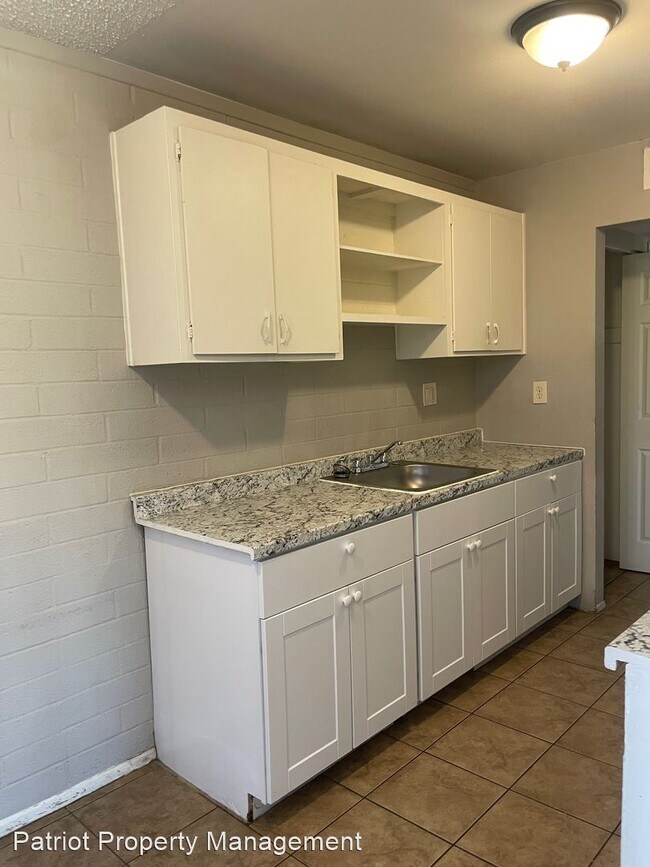 Foto del edificio - 2 br, 1 bath House - 5930 W Keim Dr Unit C