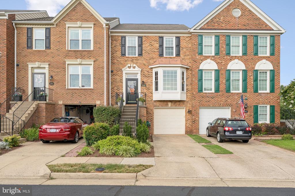 Primary Photo - 21140 Dray Terrace
