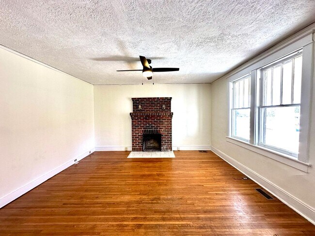 Building Photo - 1306 Rivermont Ave