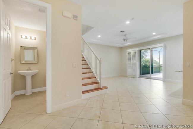 Building Photo - 4644 Cadiz Cir