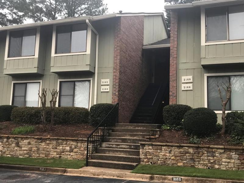 2162 Palmyra Dr, Marietta, GA 30067 Condo for Rent in Marietta, GA