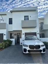 Building Photo - 507 SW 91st Ct