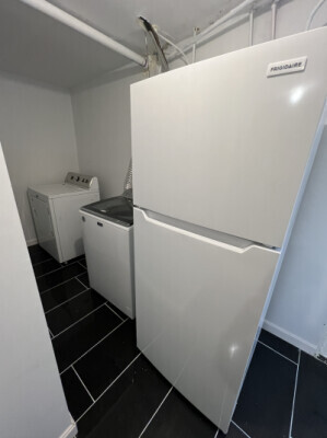 Foto del edificio - 474 E 7th St