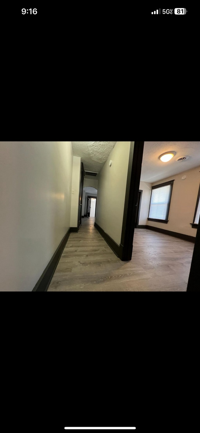 Building Photo - 605 Linwood Ave