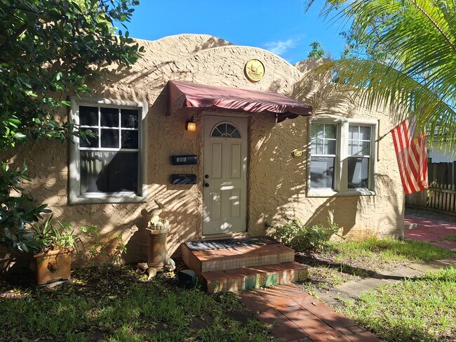 Building Photo - 505 54th St