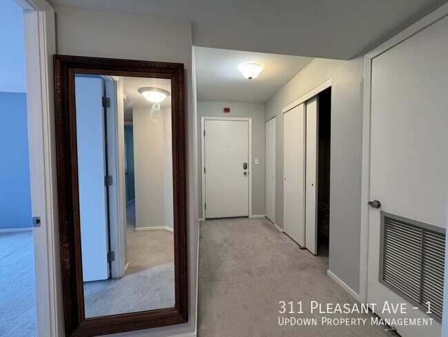 Building Photo - 311 Pleasant Ave