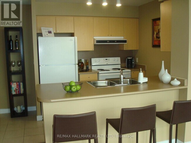 Building Photo - 5191 Dundas St W