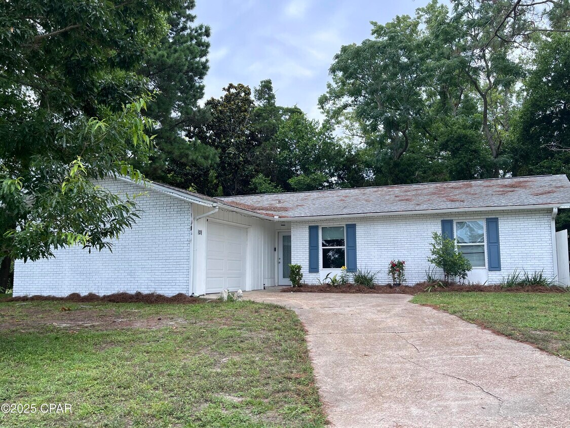 Foto principal - 101 Villa Ct