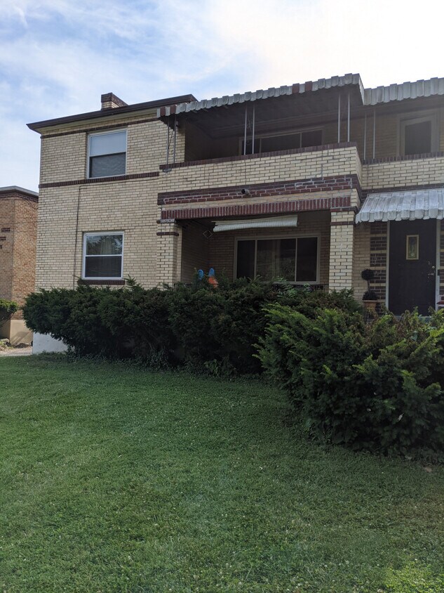 Foto del edificio - Greenland Pl 7713