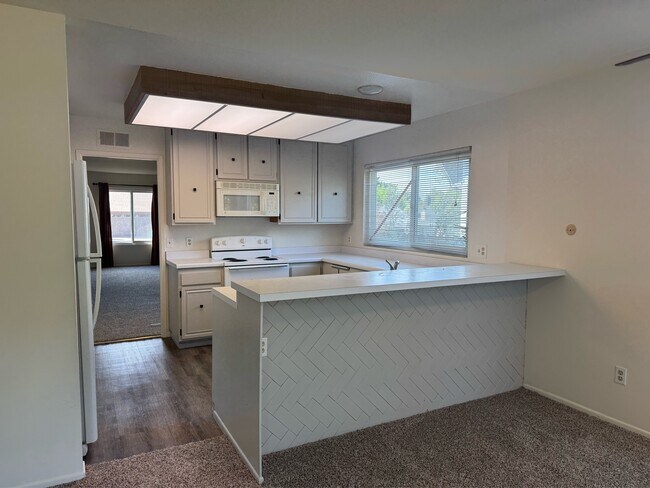 Foto del edificio - 7697 Volclay Dr