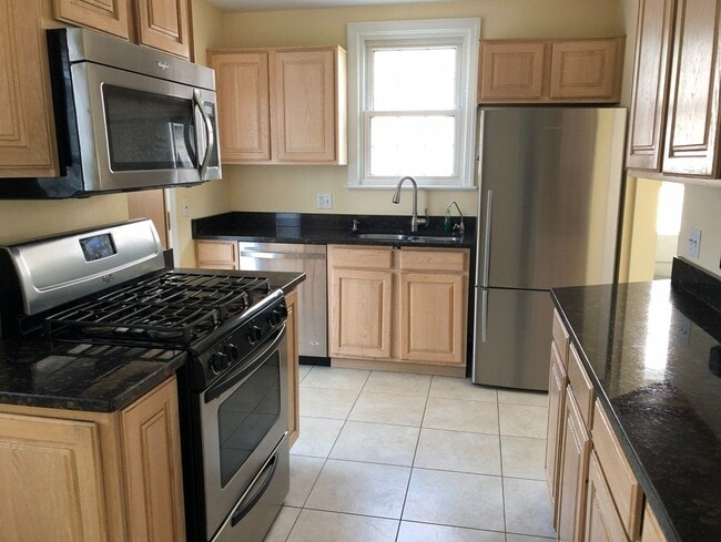 Photo - 4185 Silsby Rd House