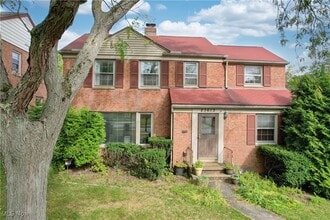 Building Photo - 23613 E Baintree Rd