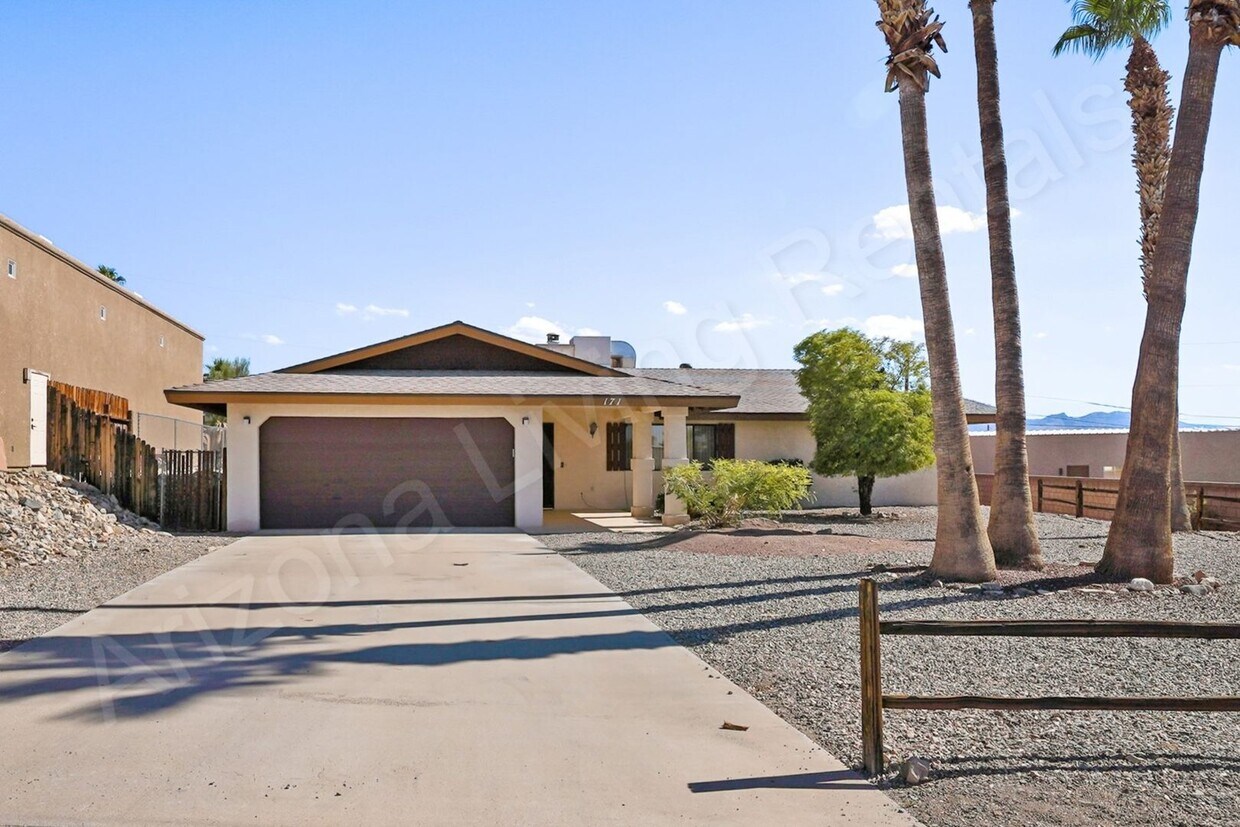 Foto principal - QUAINT 3 BEDROOM HOME