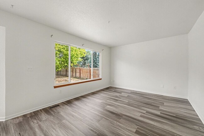 Building Photo - 2224 Water Blossom Ln